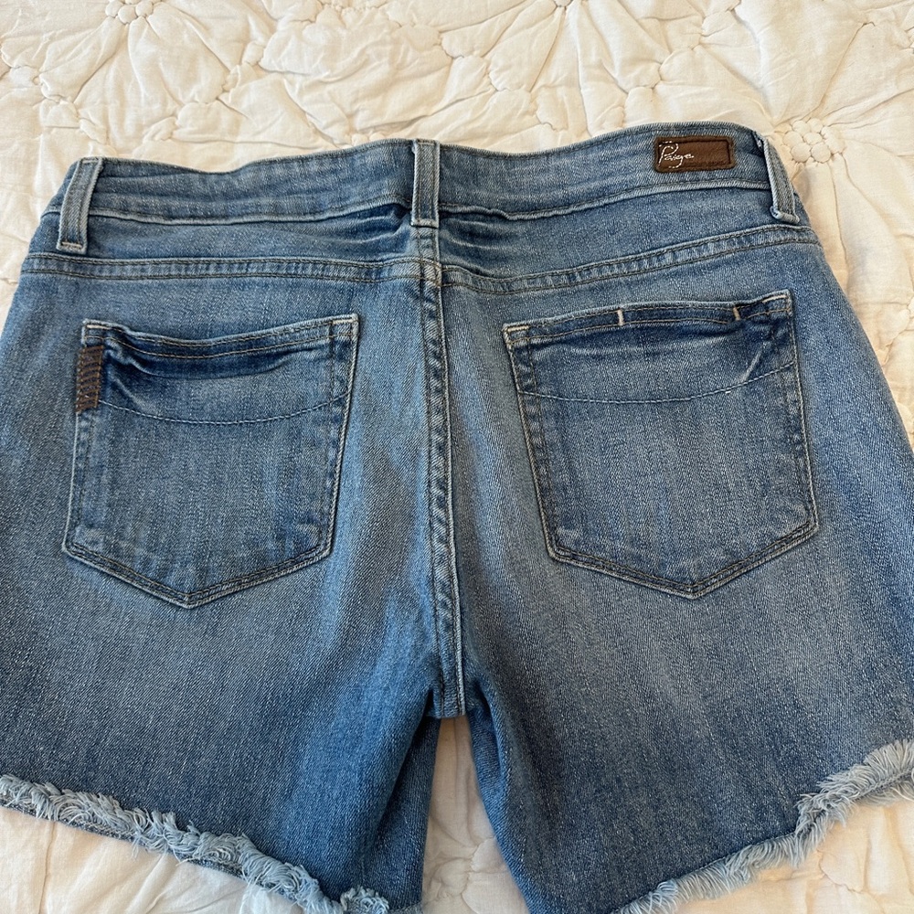 PAIGE Jimmy Jimmy Classic Denim Jeans with Lived-In Look